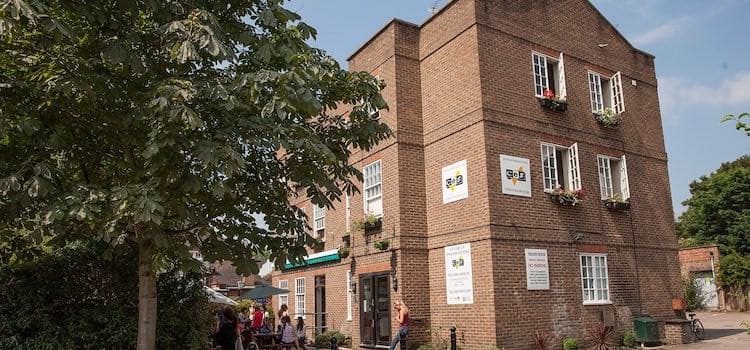 CES - Centre of English Studies 1