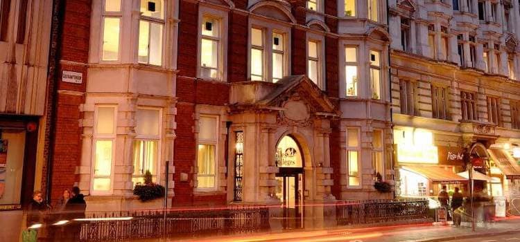 St Giles International Colleges 1