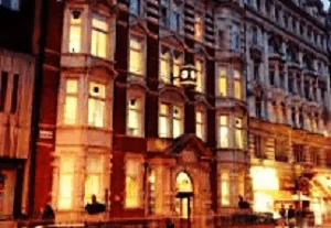 St Giles International Londra Dil Okulu